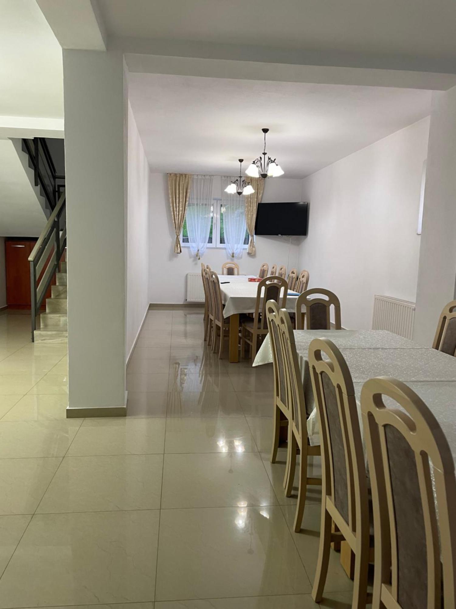 Pensiunea Vatafu Gura Raului Ngoại thất bức ảnh